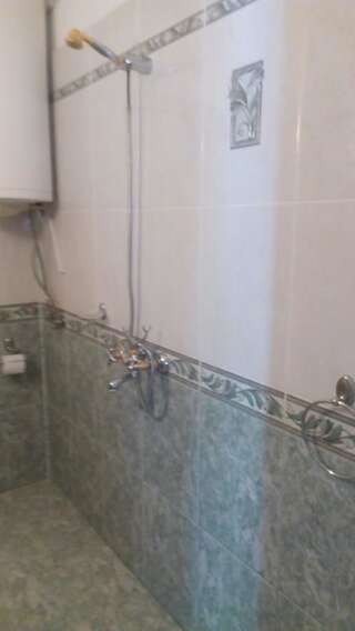Гостевой дом Guest House Hristina Созополь Роскошный трехместный номер-1